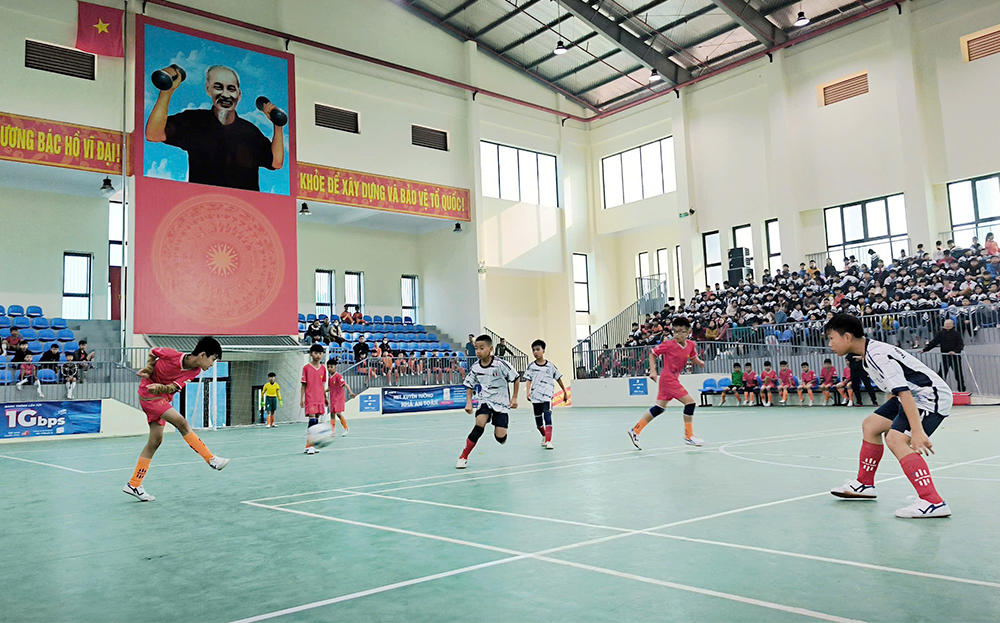 Yên Bình khai mạc Vòng chung kết Giải Bóng đá nhi đồng năm 2025 ảnh 2 Yên Bình khai mạc Vòng chung kết Giải Bóng đá nhi đồng năm 2025 ảnh 2