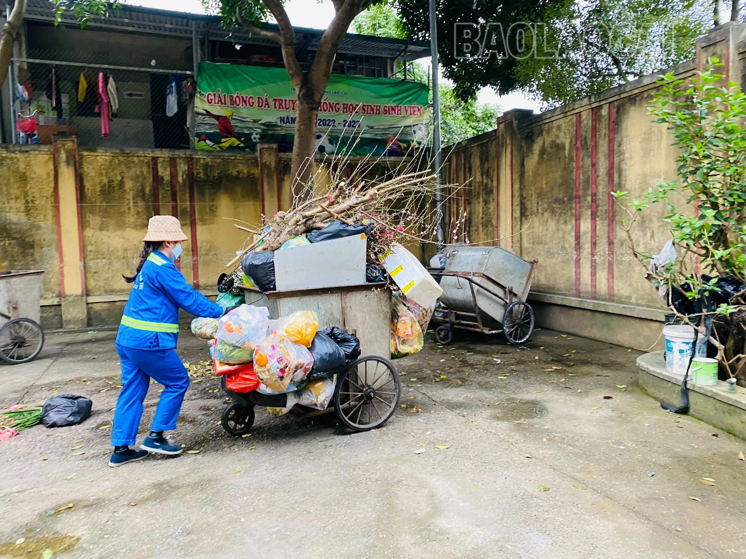 thu gom rác.jpg