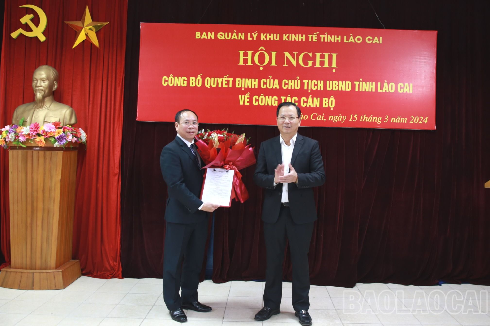Trao quyết định bổ nhiệm cho tân Phó Trưởng Ban Quản lý Khu kinh tế tỉnh. IMG_6723.JPG