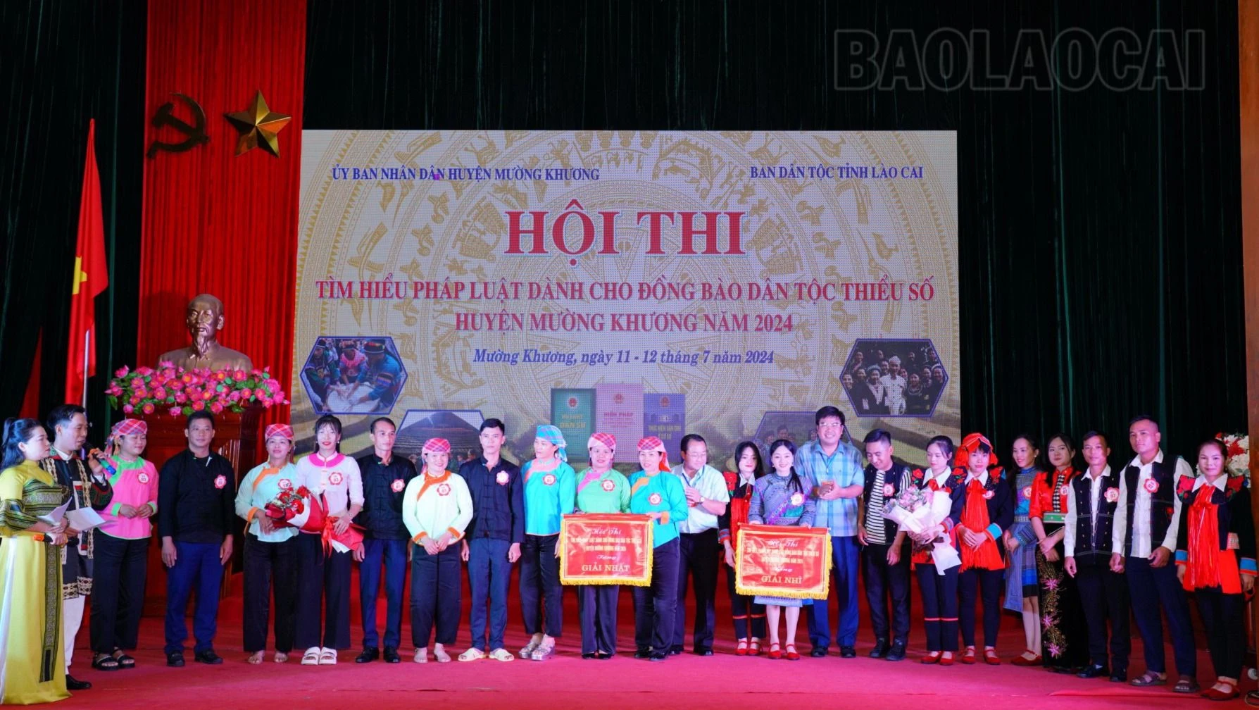 giải nhất nhì.jpg