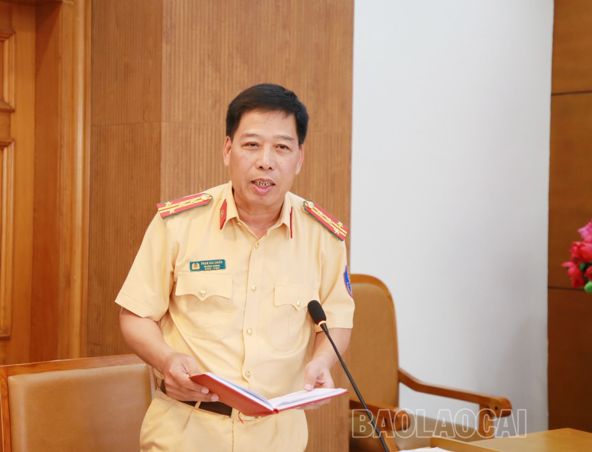 Đại diện cơ quan công an phát biểu tại hội nghị. IMG_7578.JPG