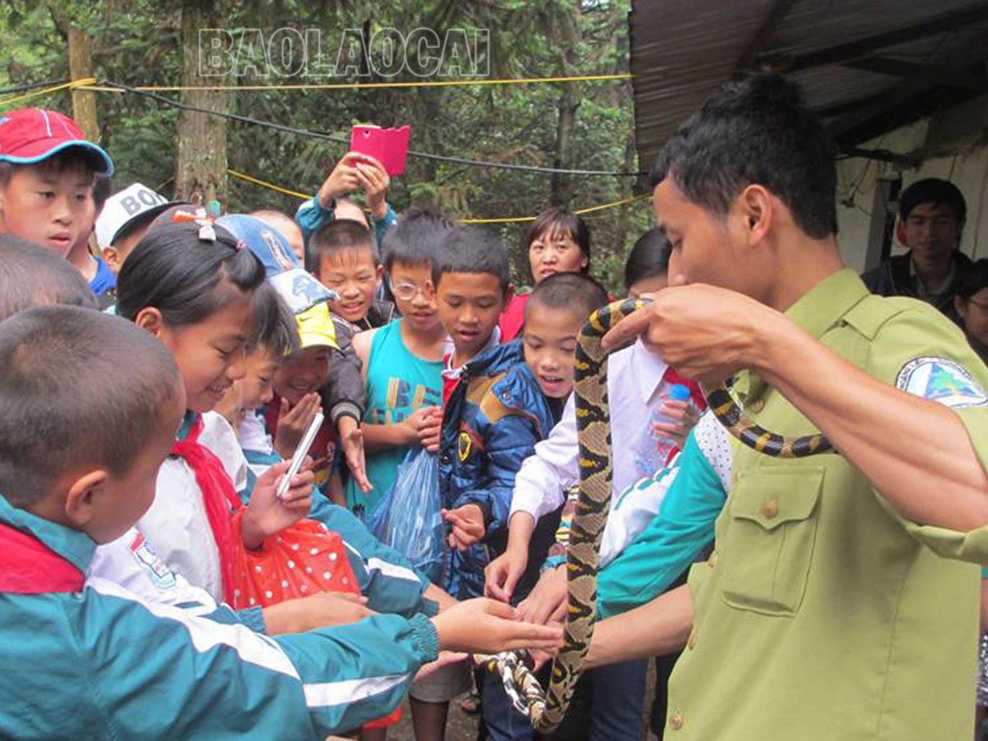 hướng dẫn HS tham quan, học tập (8).jpg