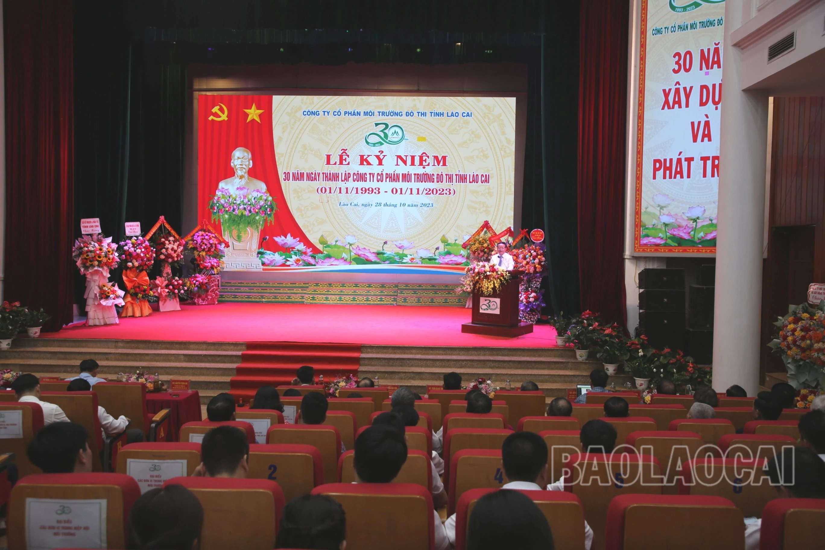 quang cảnh.JPG