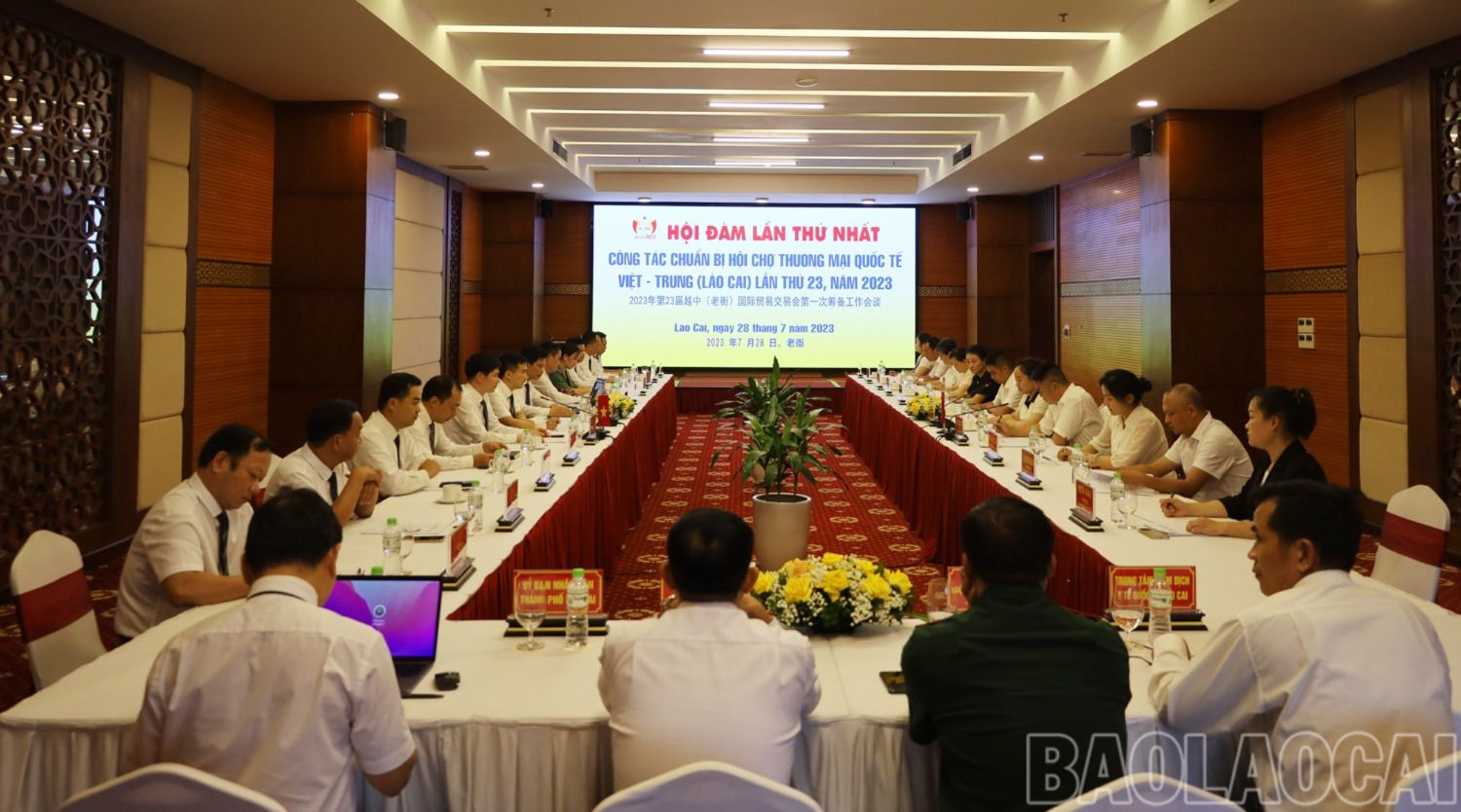 Quang cảnh buổi hội đàm. 1.jpg