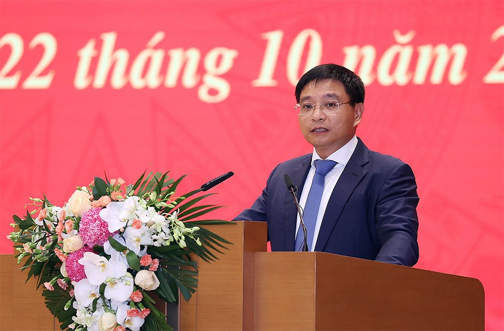 Thủ tướng Chính phủ Phạm Minh Chính trao quyết bổ nhiệm Bộ trưởng Bộ Y tế và Giao thông vận tải