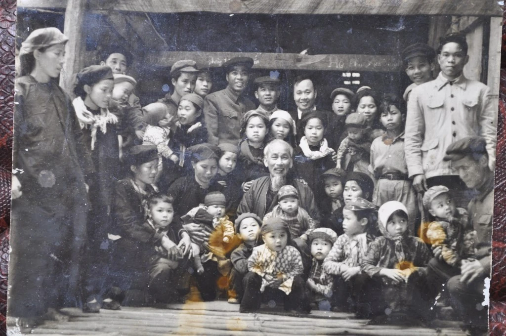 Ngày này năm xưa: 16-9-1959: Bác Hồ căn dặn thanh niên “không có việc gì khó”