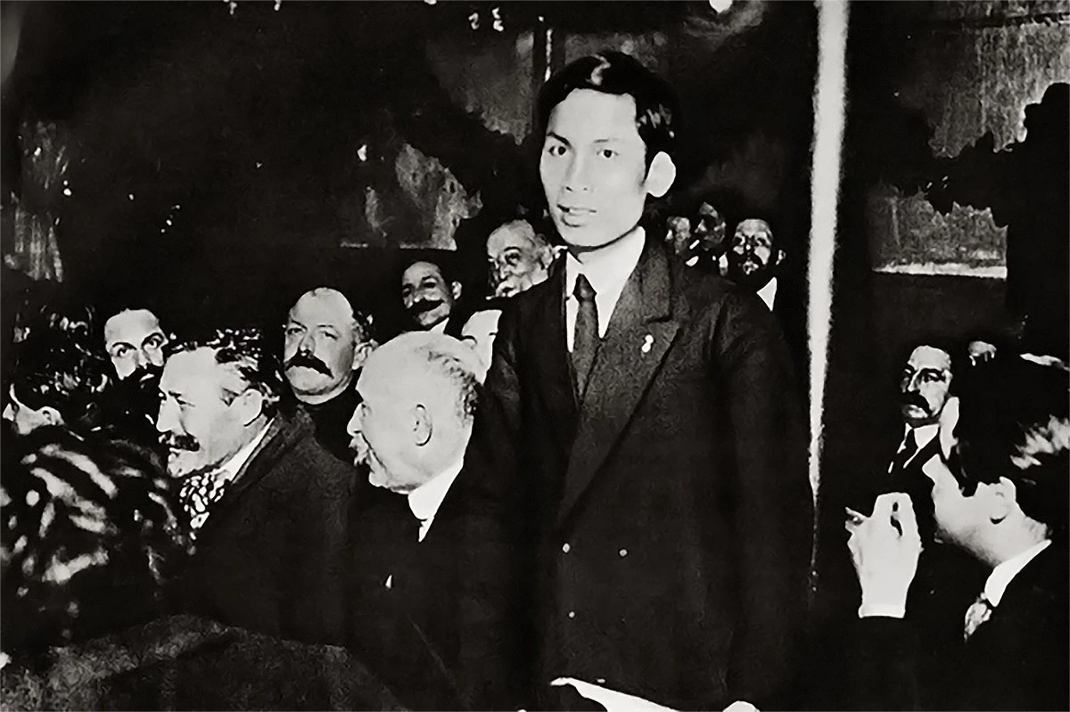 Ngày 19-2-1959, Bác Hồ căn dặn: “Muốn dạy cho trẻ em thành người tốt thì trước hết các cô các chú phải là người tốt”