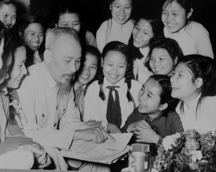 Ngày này năm xưa: 15-9-1945: Bác Hồ gửi thư cho học sinh nhân ngày khai trường đầu tiên