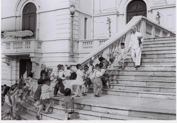 Ngày này năm xưa: 15-9-1945: Bác Hồ gửi thư cho học sinh nhân ngày khai trường đầu tiên