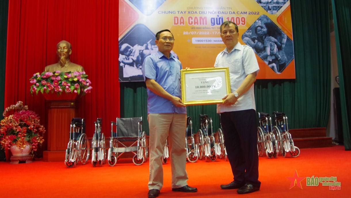 Phát động Chương trình nhắn tin “Chung tay xoa dịu nỗi đau da cam năm 2022” ảnh 2 Phát động Chương trình nhắn tin “Chung tay xoa dịu nỗi đau da cam năm 2022”