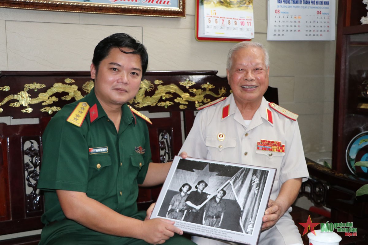 Hơn 120 ngày đêm “đấu trí” với nội các Sài Gòn sau giải phóng ảnh 1 Hơn 120 ngày đêm “đấu trí” với nội các Sài Gòn sau giải phóng