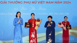 1 cá nhân của Lào Cai được trao Giải thưởng Phụ nữ Việt Nam năm 2024