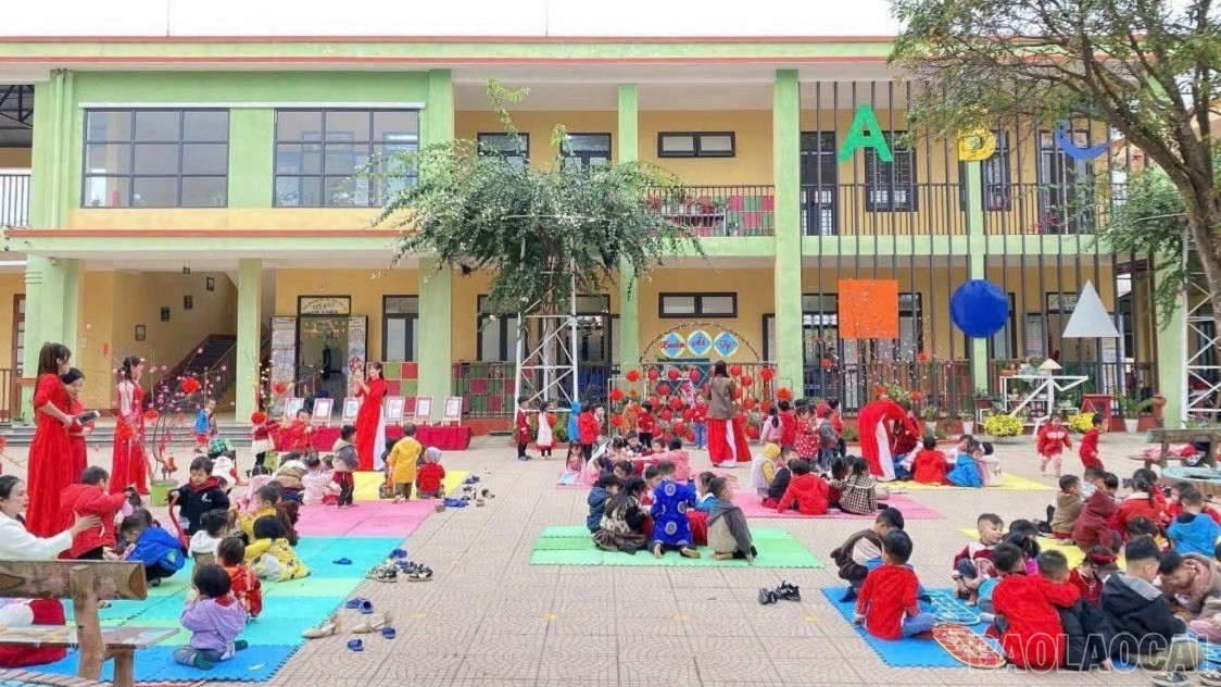 Các bé Trường Mầm non Tân Hợp thường xuyên được khám phá, trải nghiệm thông qua các hoạt động do nhà trường tổ chức. baolaocai-br_z7159993047357-d3e4d5cdf88a1d7a63c280a1bd5c99c1-9231.jpg