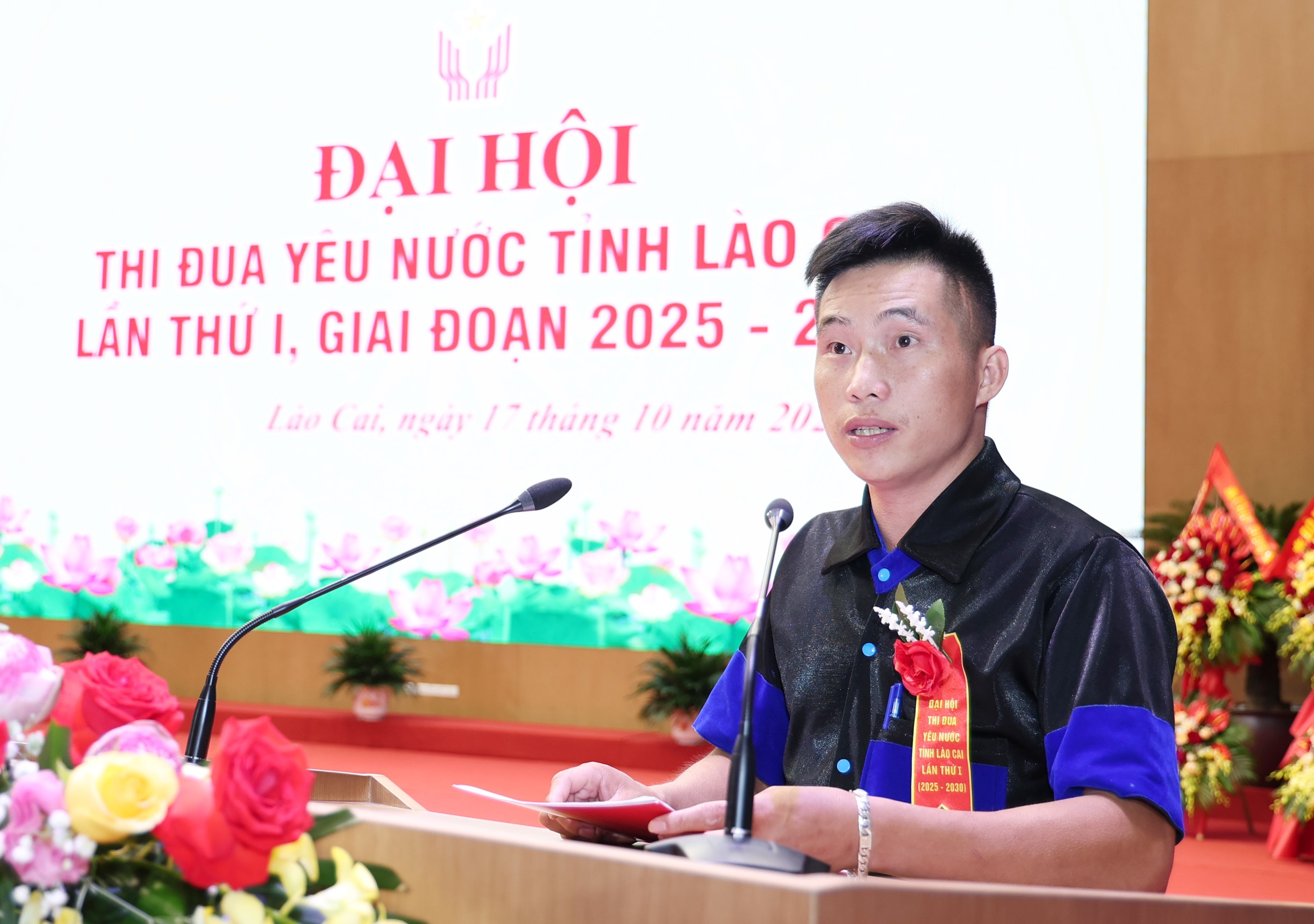Các đại biểu trình bày tham luận. img-5929.jpg