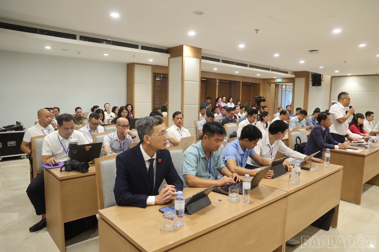 Quang cảnh buổi họp báo. baolaocai-br_z7065108484160-622d4c7c9961f13734a91ae6bb6a51c0.jpg