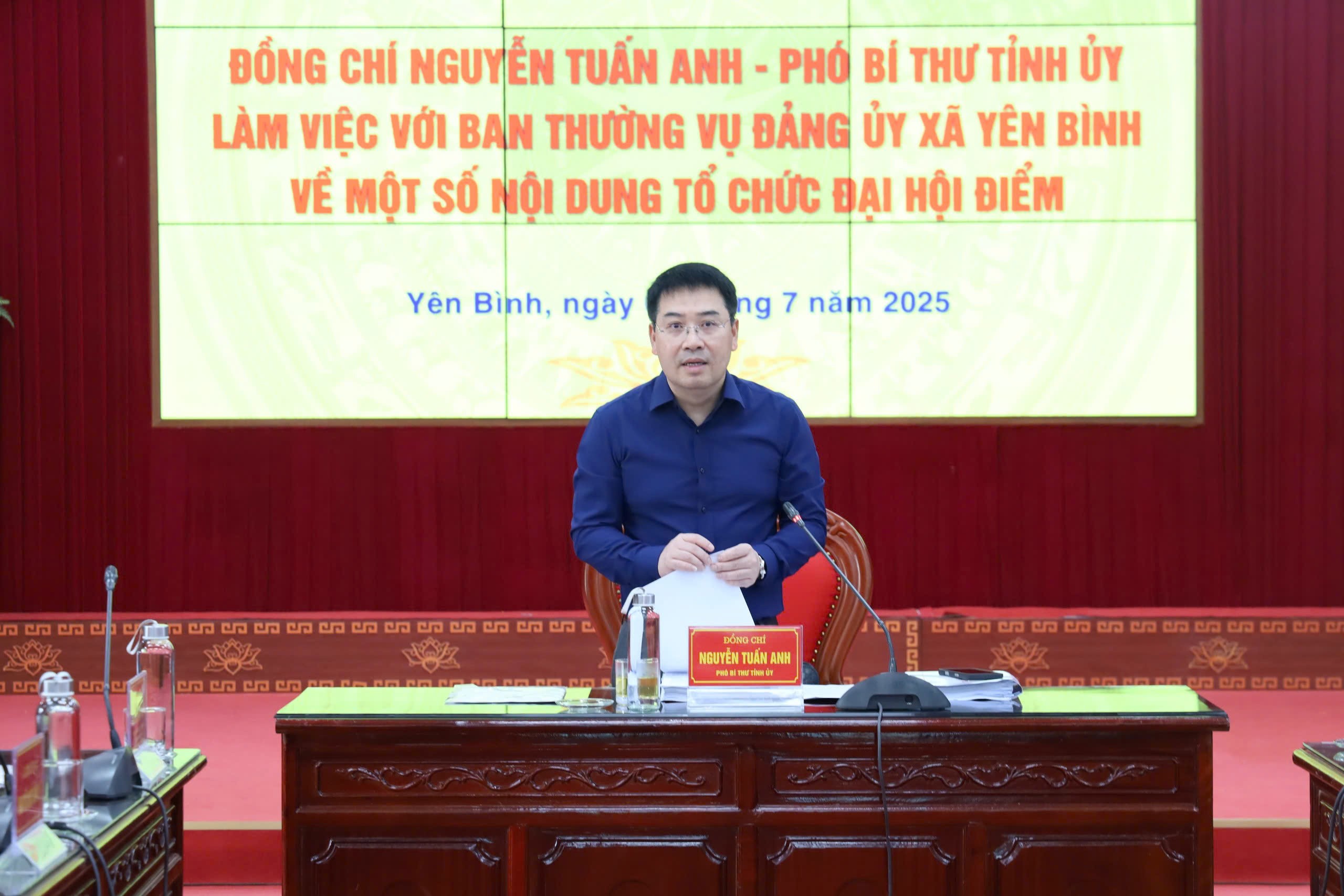 Đồng chí Nguyễn Tuấn Anh phát biểu tại buổi làm việc. z6783986584375-c2de121c4b5f2a25e55476f5345ce8d6.jpg