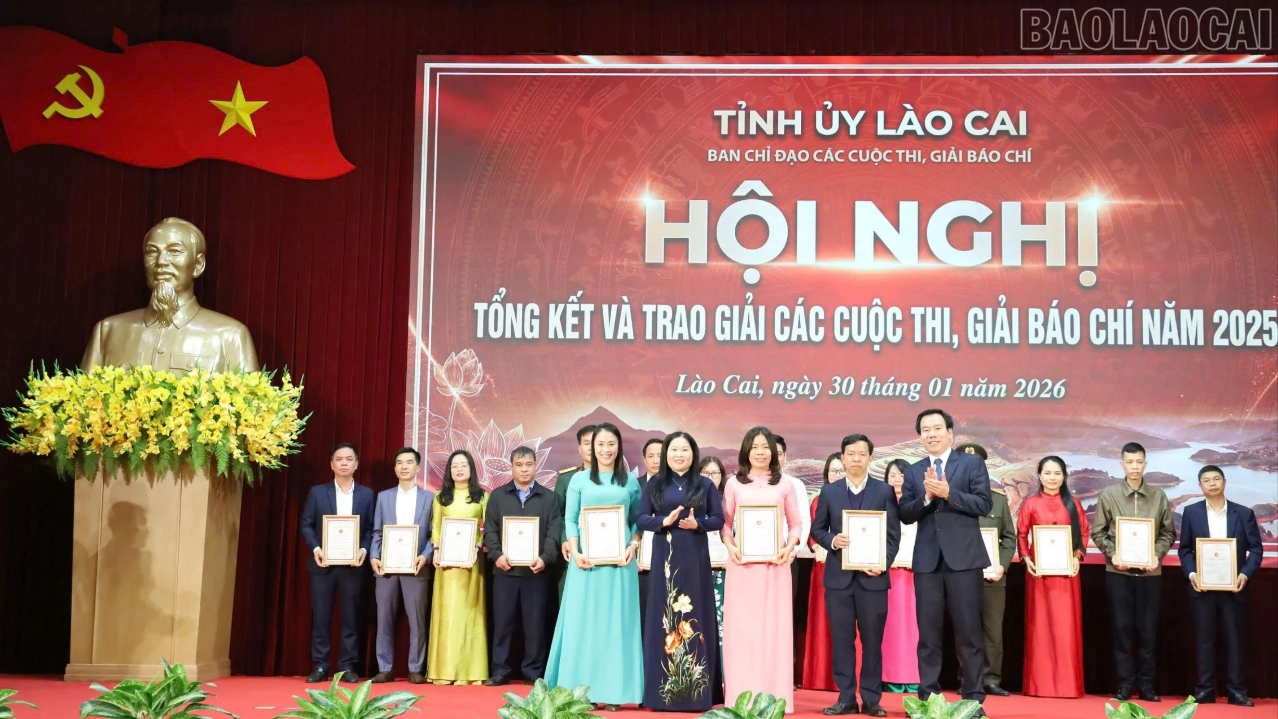 baolaocai-tr_z7484210914721-9948459cf5255677a8cfc5d92b6d76b0-7917-3018.jpg