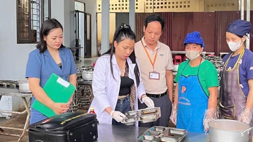 Kiểm tra chuyên ngành về an toàn thực phẩm tại 24 trường học