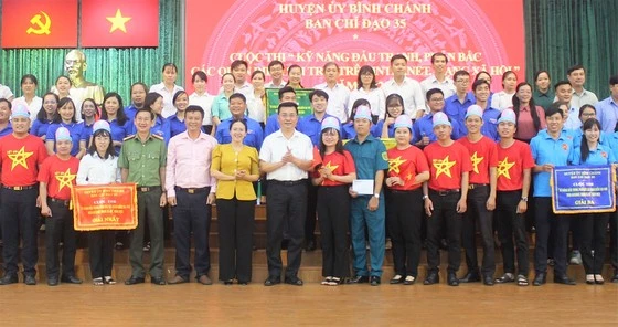 Nhiều địa phương đã chủ động có giải pháp nhằm nâng cao kỹ năng đấu tranh, phản bác các quan điểm sai trái trên internet, mạng xã hội cho cán bộ, đảng viên, công chức, viên chức