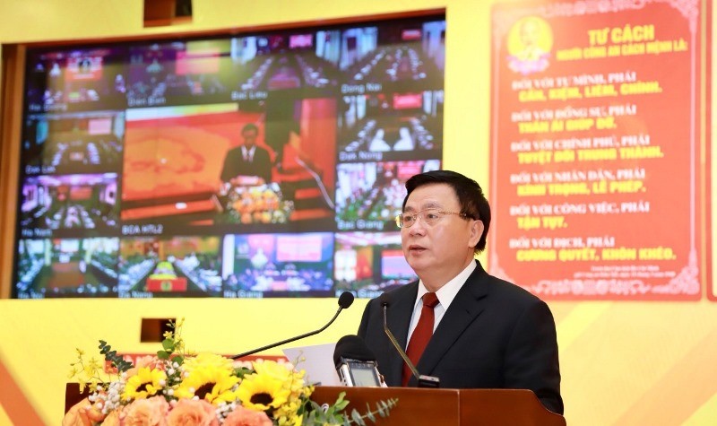 Hội thảo khoa học “Sáu điều dạy của Chủ tịch Hồ Chí Minh - di sản tinh thần vô giá của lực lượng Công an nhân dân” ảnh 1 Đồng chí Nguyễn Xuân Thắng phát biểu khai mạc hội thảo.