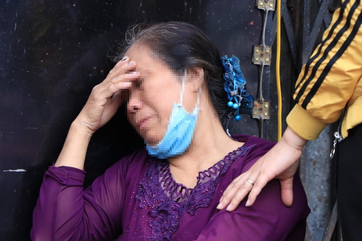 Mẹ nạn nhân gia đình 4 người chết cháy ở Hà Nội: 'Tôi mất hết con cháu rồi' - 1