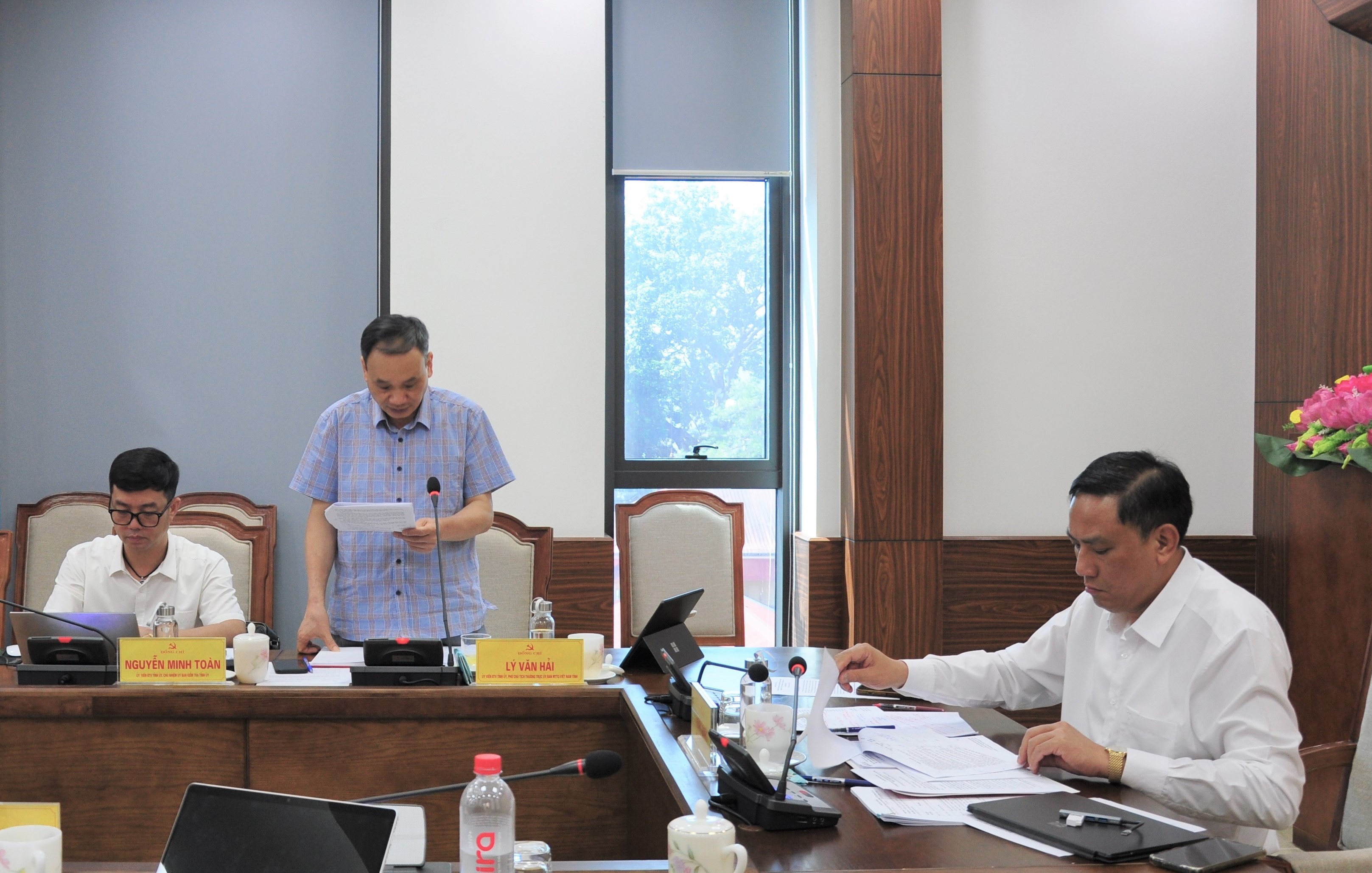 Đồng chí Lý Văn Hải, Ủy viên Ban Thường vụ Tỉnh ủy, Phó Chủ tịch Thường trực Ủy ban MTTQ Việt Nam tỉnh phát biểu tại hội nghị. dsc-2967-da-chinh1.jpg