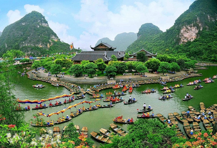 Kỷ niệm 50 năm Công ước Bảo vệ di sản văn hóa và thiên nhiên thế giới Kỷ niệm 50 năm Công ước Bảo vệ di sản văn hóa và thiên nhiên thế giới