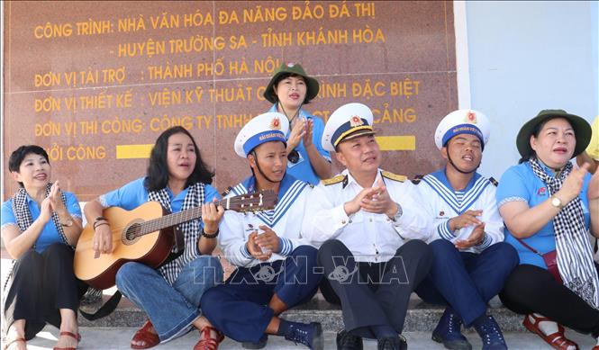 Tượng đài bất tử trong lòng dân tộc ảnh 5 Chú thích ảnh