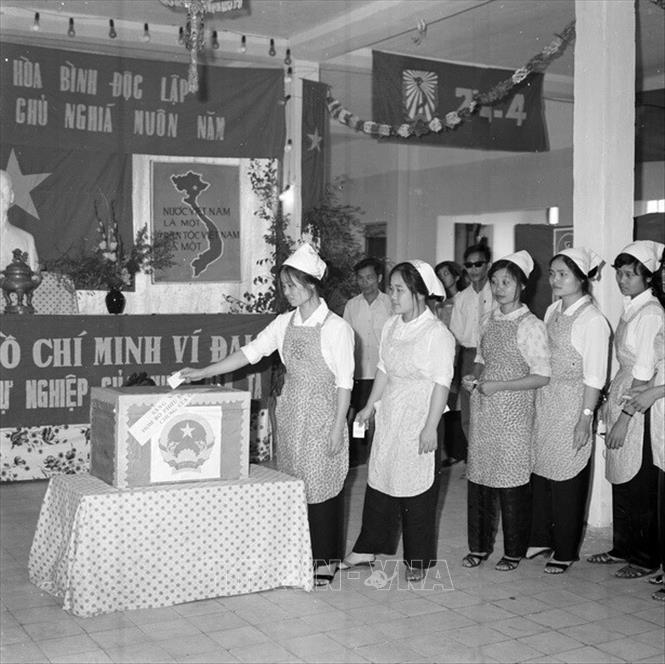 45 năm ngày Tổng tuyển cử bầu Quốc hội của nước Việt Nam thống nhất ảnh 22 Chú thích ảnh
