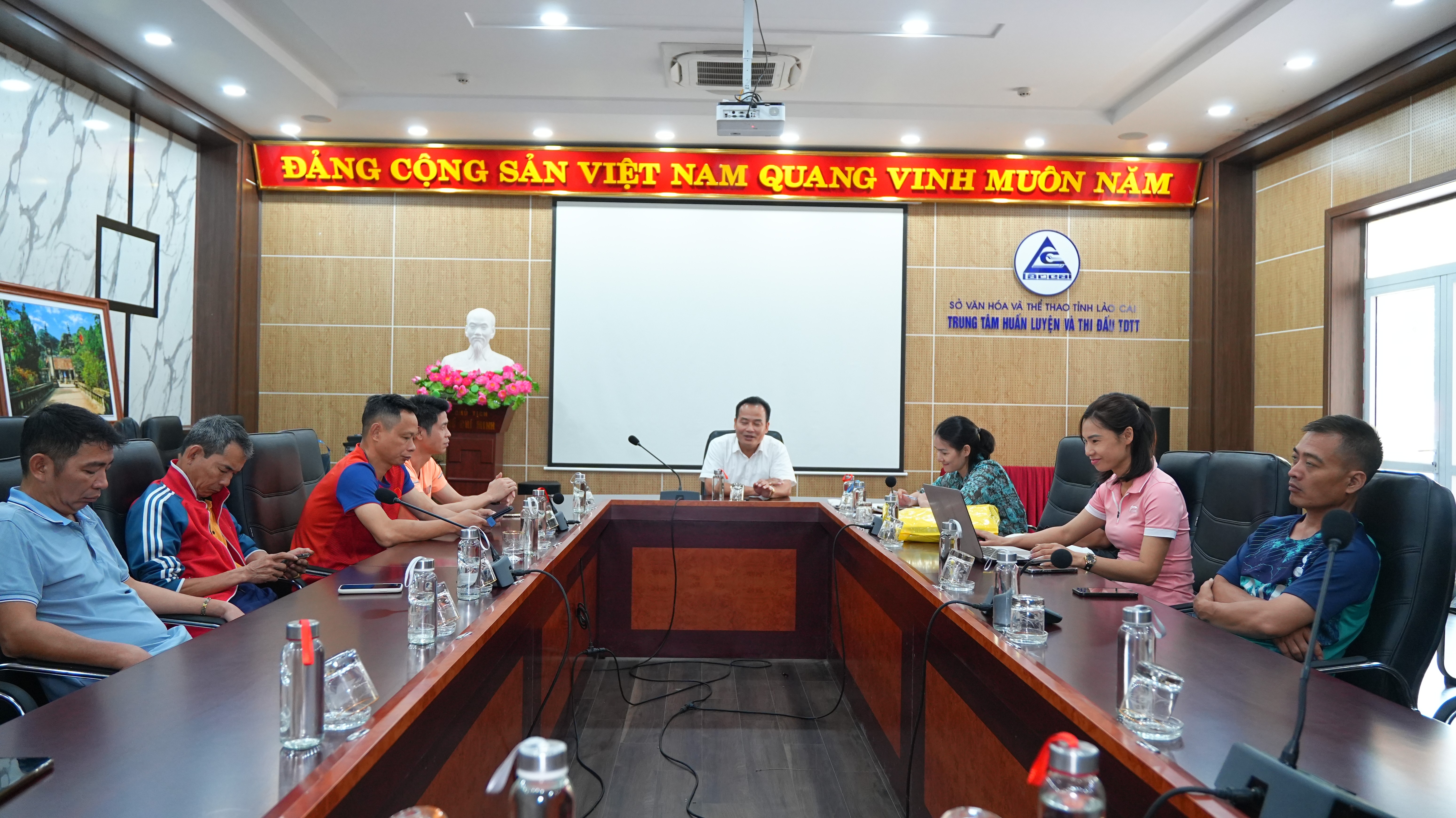 Tập huấn tổ Trọng tài cho giải Pickleball tỉnh Lào Cai mở rộng lần thứ I - tranh Cúp Đức Việt land. 01.jpg