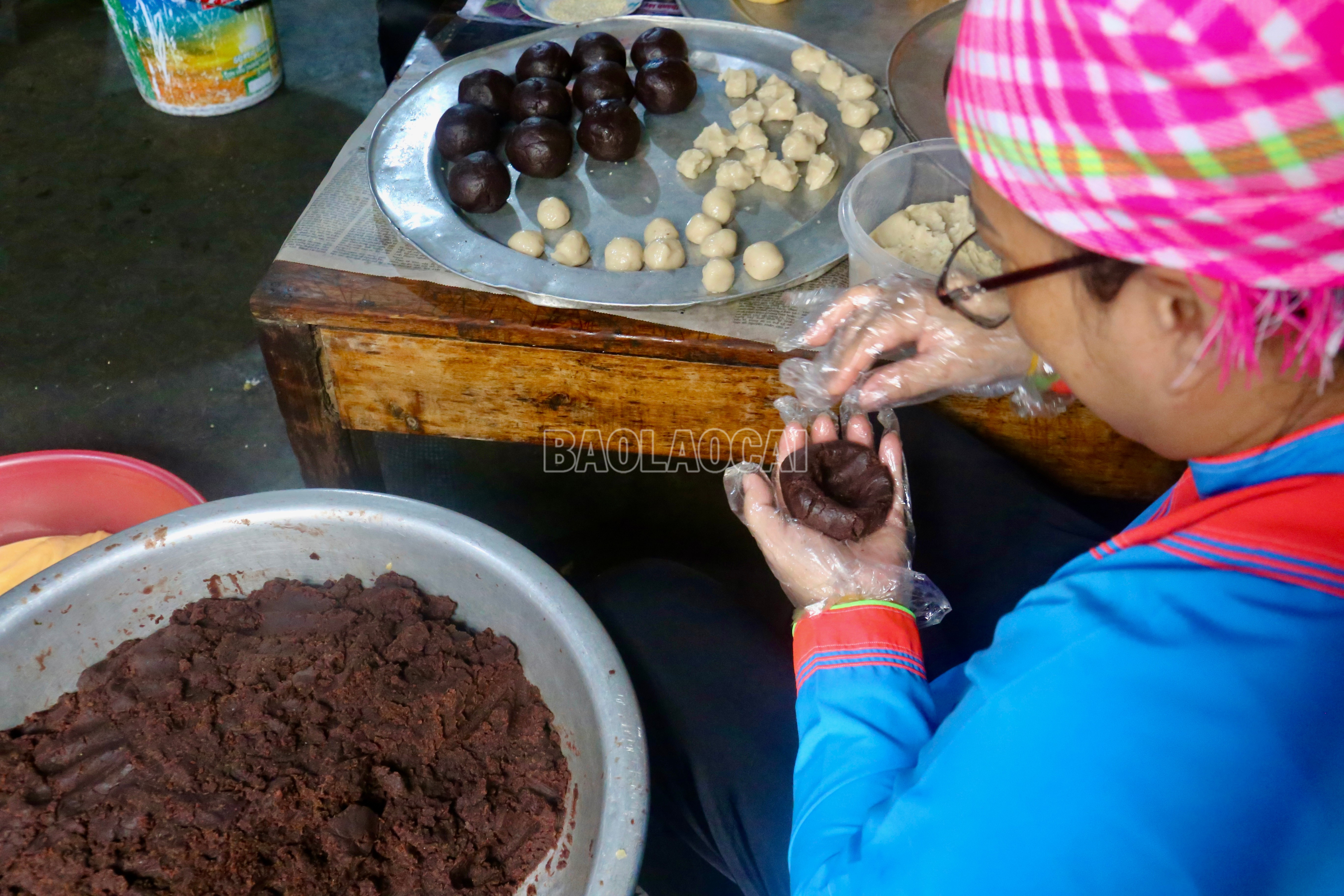 Người làm nhân. baolaocai-c_img-6575.jpg