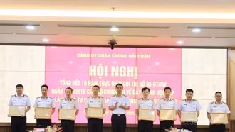 Đảng ủy Quân chủng Hải quân tổng kết 10 năm thực hiện Chỉ thị 05 của Bộ Chính trị