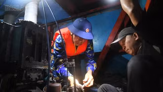 Điểm tựa vững chắc nơi trùng khơi