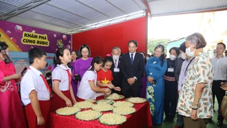 Công chúa Thái Lan thăm và làm việc tại Trường Tiểu học Nam Cường