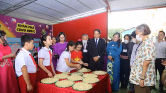 Công chúa Thái Lan thăm và làm việc tại Trường Tiểu học Nam Cường