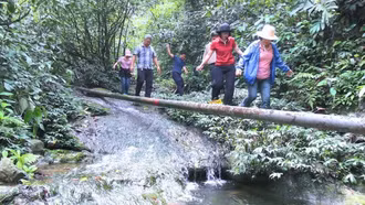 Góp phần đưa dòng nước sạch về vùng nông thôn