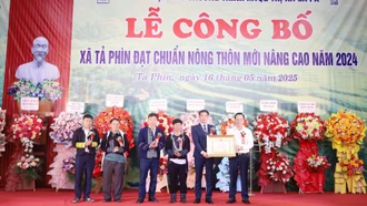 Công bố xã Tả Phìn đạt chuẩn nông thôn mới nâng cao