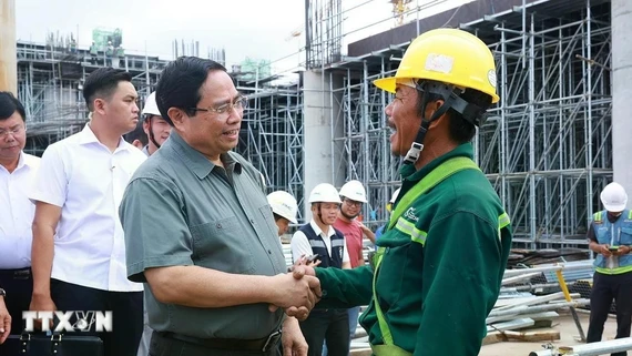 Thủ tướng đôn đốc, thúc đẩy thực hiện các dự án phục vụ Hội nghị APEC 2027