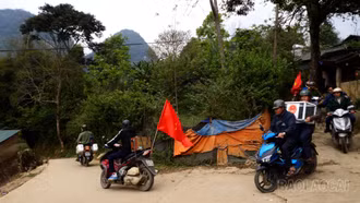 Khi hòm phiếu tìm đến cử tri ở Sín Chéng