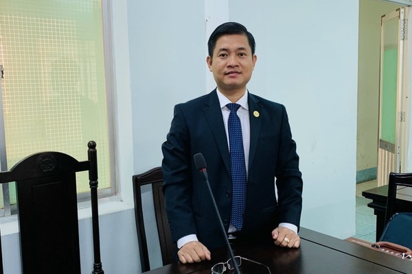 Tư túi tiền từ thiện có thể nhận án tù ảnh 1 Tư túi tiền từ thiện có thể nhận án tù