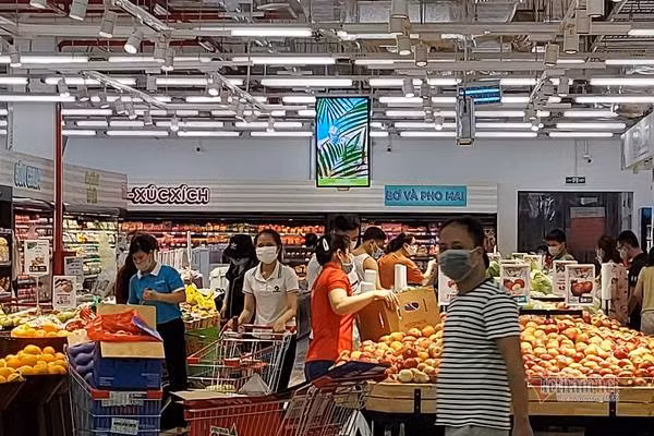 Tin vui áp Tết: Chính phủ thông báo giảm VAT, dân mua hàng rẻ hơn