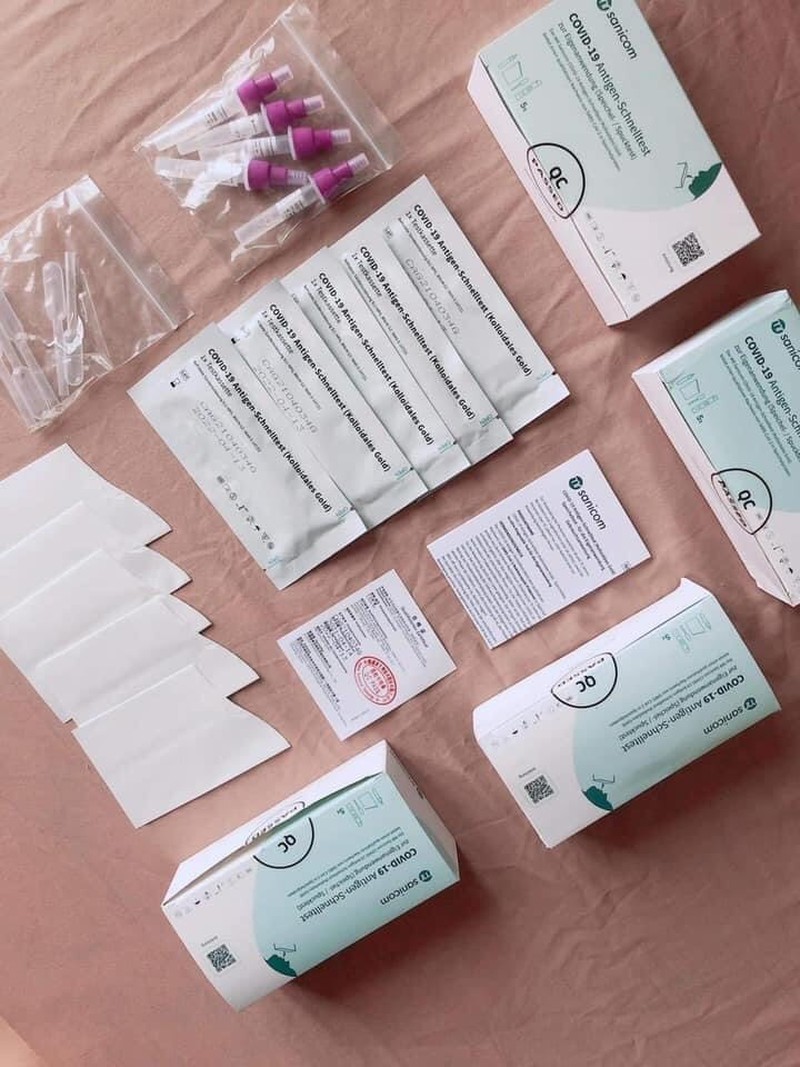 Kít test nhanh COVID-19 bằng nước bọt tràn lan... coi chừng  Kit test nhanh COVID-19 bang nuoc bot tran lan... coi chung