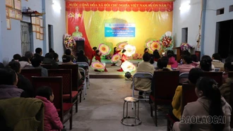  Hội nghị truyền thông về bình đẳng giới và phòng, chống bạo lực trên cơ sở giới tổ chức tại tổ dân phố Phù Ninh, phường Trung Tâm