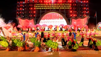 Tổng duyệt Chương trình Nghệ thuật đặc biệt chào mừng Kỷ niệm 80 năm cách mạng Tháng Tám thành công, 80 năm Ngày truyền thống Công an nhân dân Việt Nam (19/8/1945 - 19/8/2025)