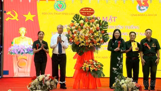 Gặp mặt kỷ niệm 75 năm ngày truyền thống lực lượng Thanh niên xung phong Việt Nam 