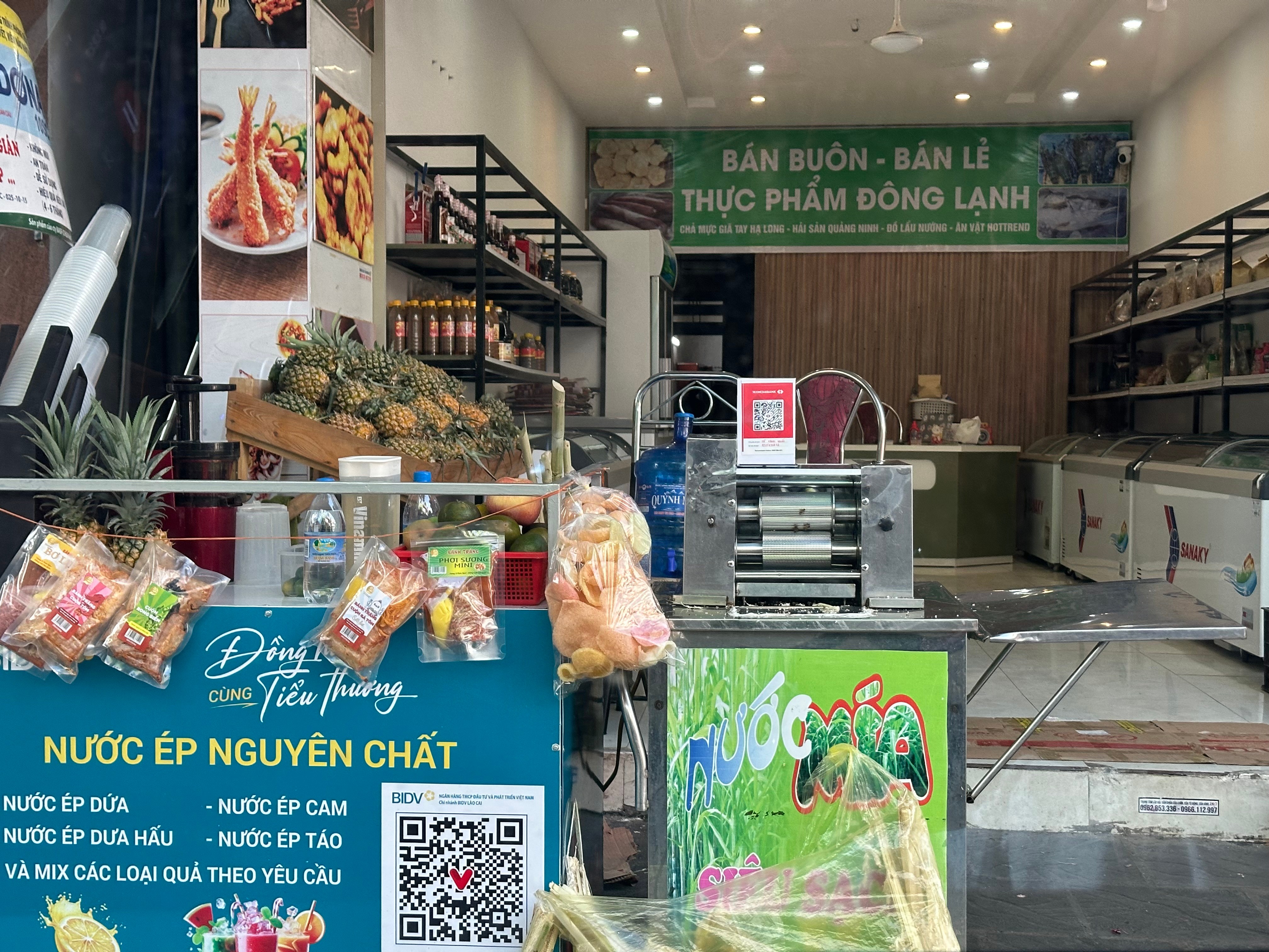 Mã QR vẫn được các hộ kinh doanh trên địa bàn Lào Cai sử dụng bình thường. img-1863.jpg