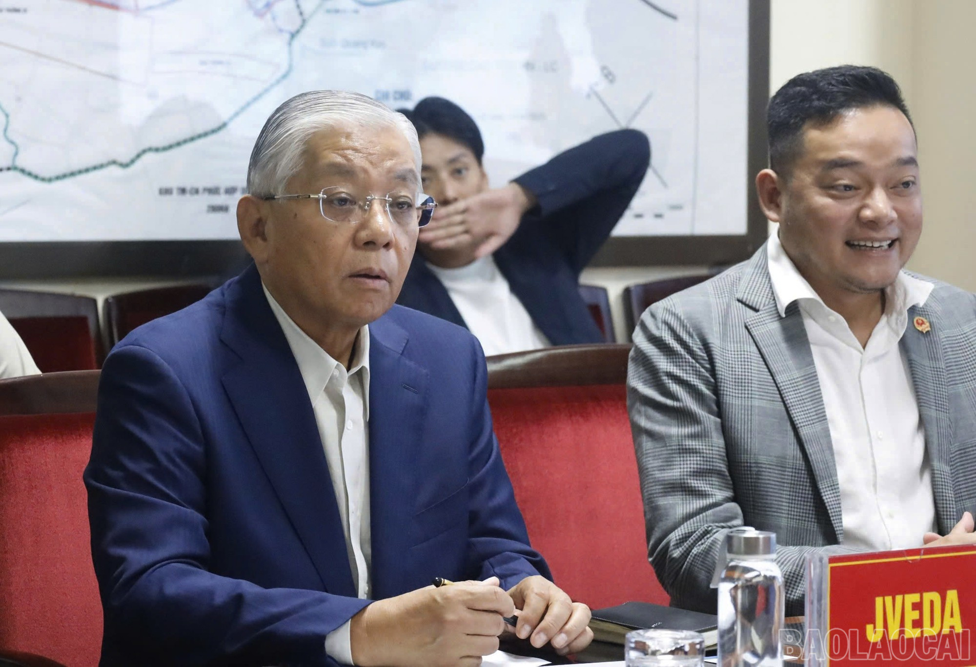 Ông Suichi Ikejma phát biểu tại buổi làm việc. 9-4178.jpg
