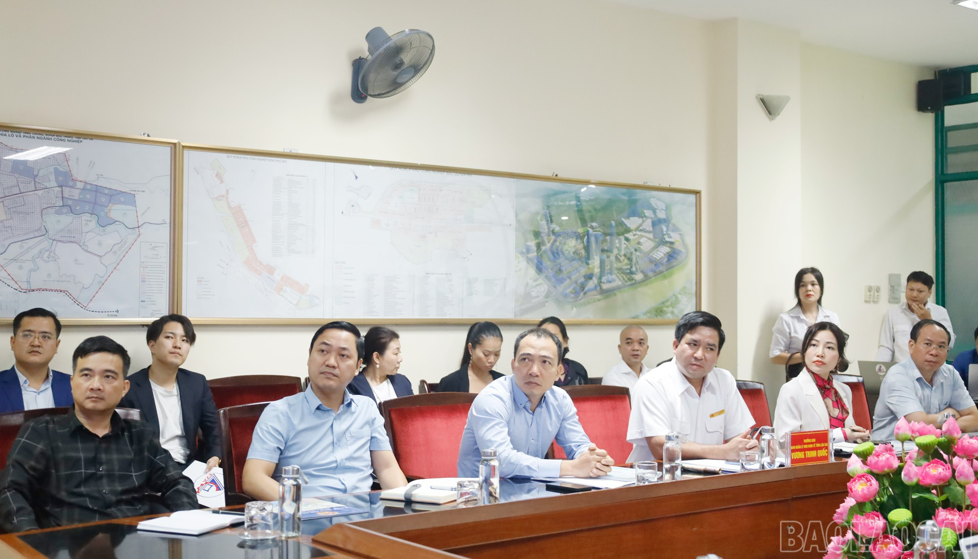 Đại diện các sở, ngành của tỉnh tiếp đoàn. 8-7222.jpg
