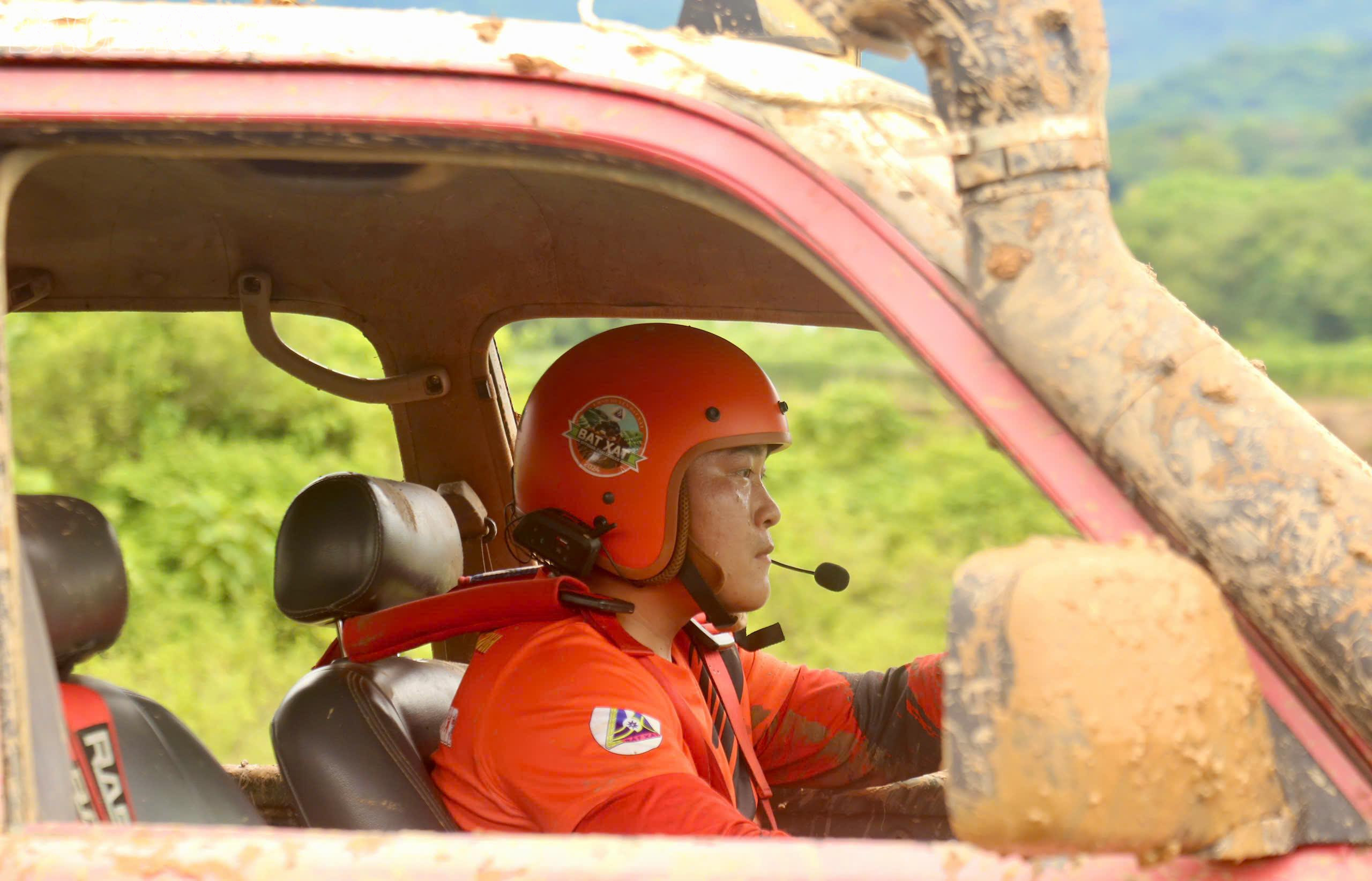 Tập trung thi đấu. z5762363921694_585225dd3f8bcdc9cb570c75fd99f3b4.jpg