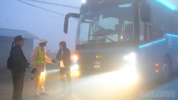 Cảnh báo an toàn giao thông tuyến đường lên Sa Pa